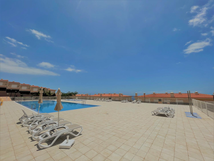Sport & Beauty 4, Ocean View Apartment with AC, Pool, Playa Arena PA05, Santa Cruz de Tenerife