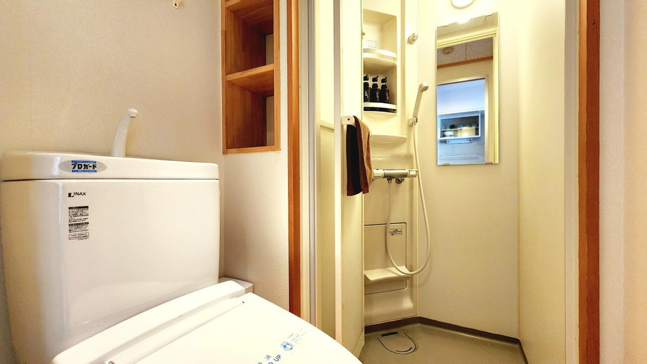 Bathroom 7