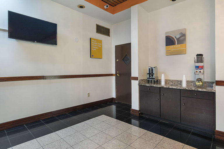 Public Area 5, Motel 6, DeKalb