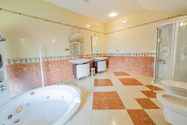 Bathroom 4, Raca Retreat, Bratislava III