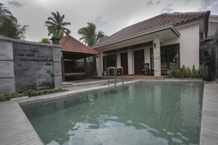 Swimming Pool 30