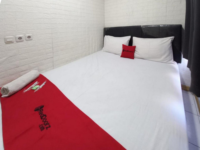 Bedroom 13