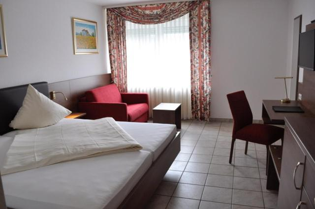 Bedroom 2, Hotel Europa, Kaiserslautern