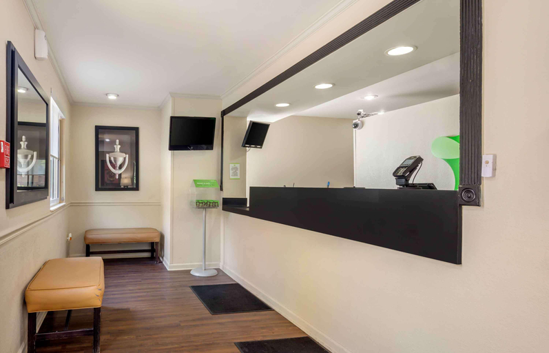 Public Area 2, Studio 6 Suites Charlotte, NC - Tyvola Rd/Executive Park, Mecklenburg