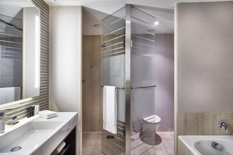 Bathroom 7