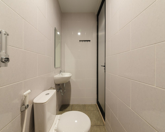 Bedroom 3, RedDoorz Plus @ Kedaton Lampung, Bandar Lampung