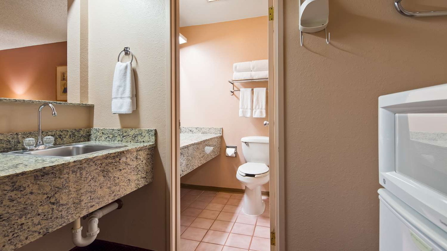 Bathroom 4, Best Western Pecos Inn, Eddy