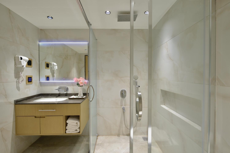 Bathroom 7
