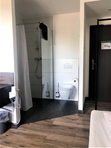 Bathroom 3, Hotel Kapelle, Konstanz