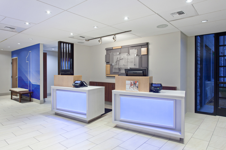 Public Area 3, Holiday Inn Express & Suites ASHEVILLE DOWNTOWN by IHG, Buncombe