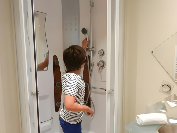 Bathroom 17