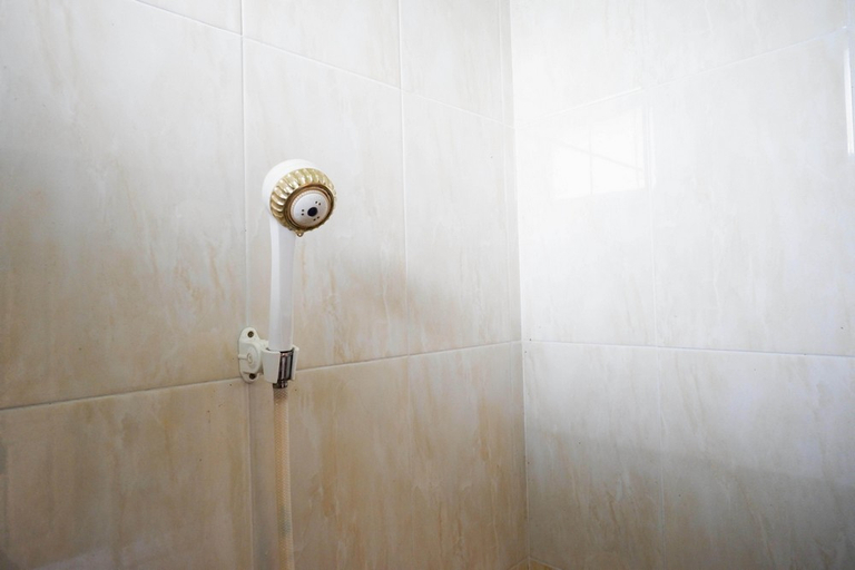 Bathroom 9