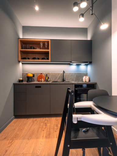 2, Space Row Design Living, Crete