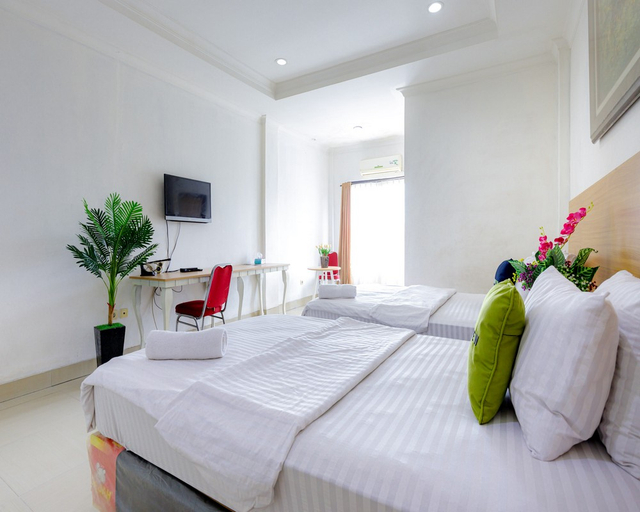 Bedroom 12