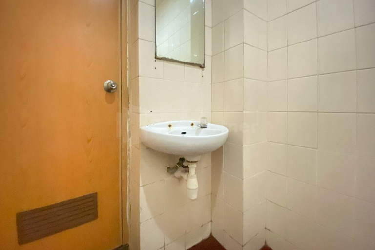 Bathroom 3, Wisma Sodikin Syariah Mitra RedDoorz (tutup permanen), Palembang