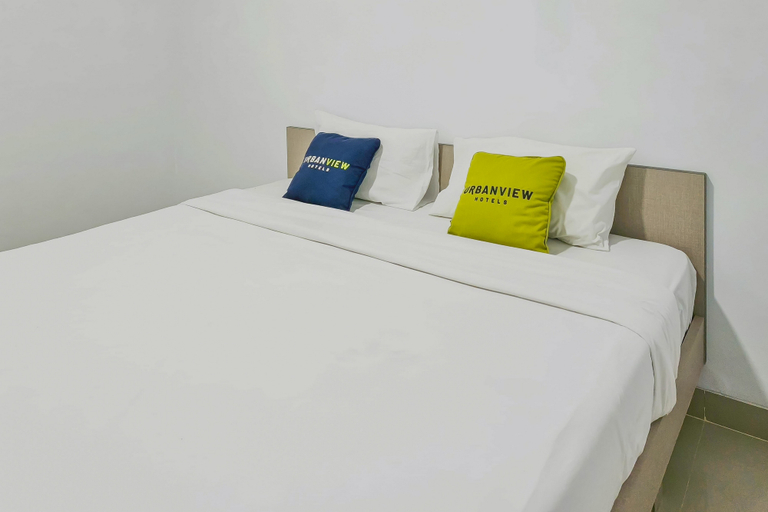 Bedroom 2, Urbanview Hotel Praoe Lajar Tegal, Tegal