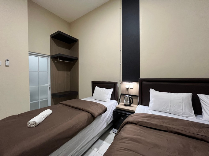 Bedroom 24