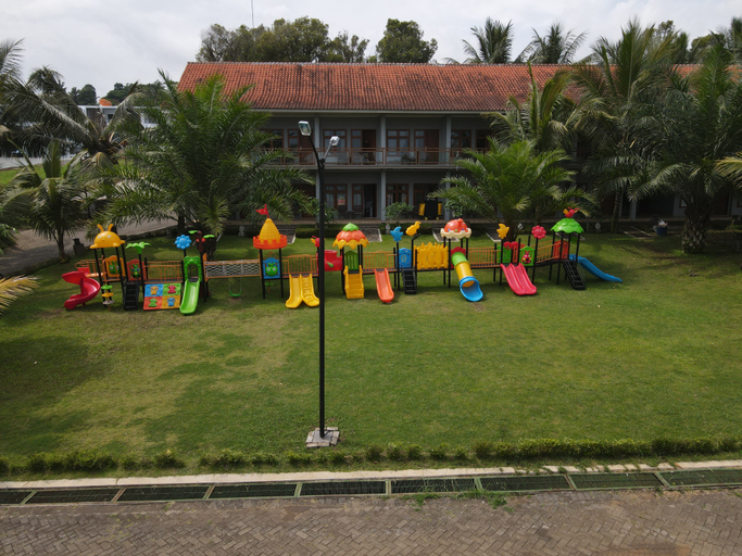 Kids playground 19