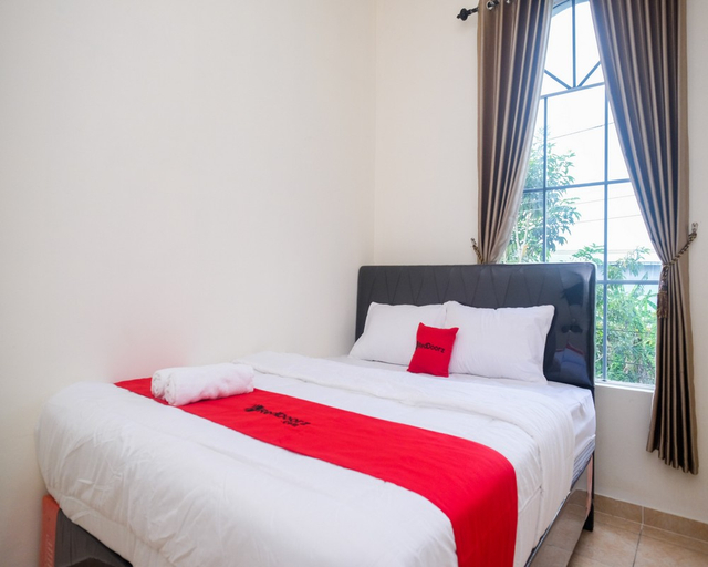 Bedroom 14