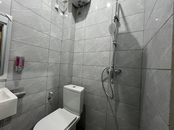 Bathroom 21