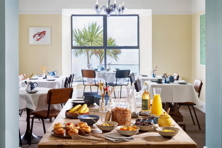 Food & Drinks 4, Outlaw's Guest House, Cornwall