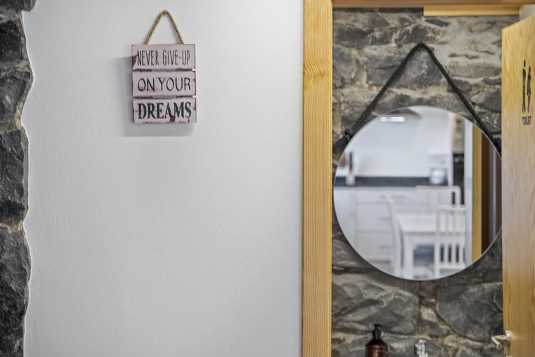 Others 3, Mountain Retreat by Homie, Porto Moniz