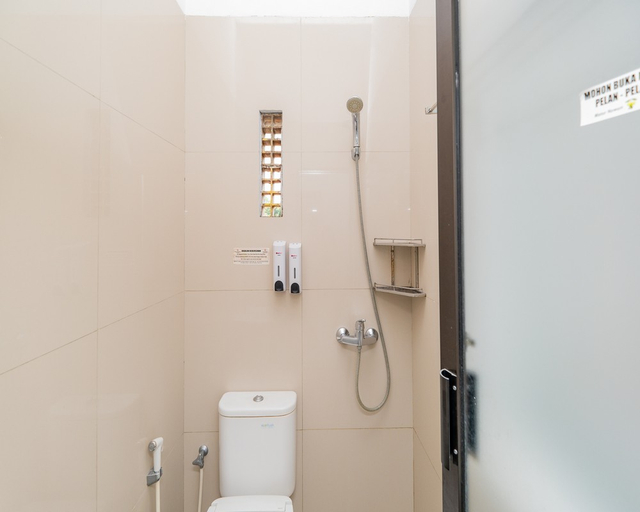Bathroom 8
