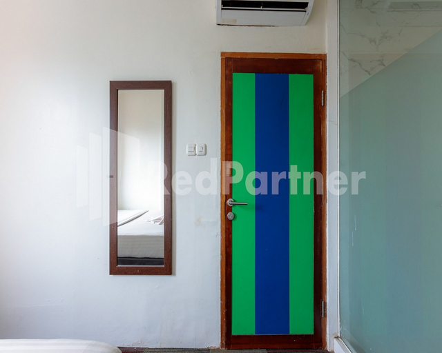 Others 5, Ichiza Room RedPartner, West Jakarta