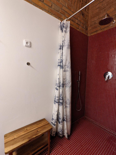 Bathroom 4, Romantic and atypical apartments in Prague's Montmartre, Praha 8