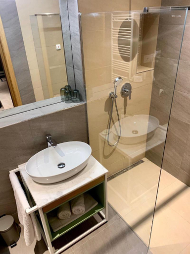 Bathroom 4, Riva Mamaia Beach Apart Hotel, Constanta