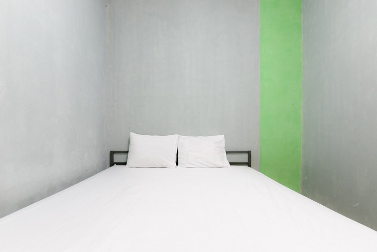 bedroom 14