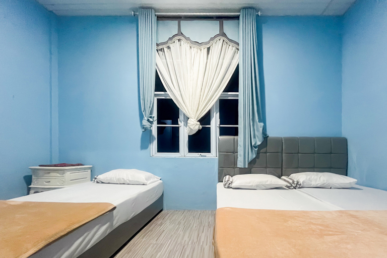 Bedroom 4, Zazezo Homestay Syariah RedPartner, Tanjung Pinang