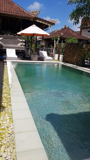 Others 4, Kubu Nesa, Badung