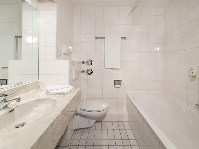 Bathroom 4, ACHAT Hotel Zwickau, Zwickau