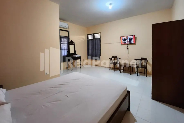 Bedroom 8