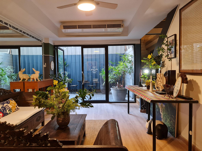 Public Area 3, Somewhere to Escape - Hometel, Bang Rak