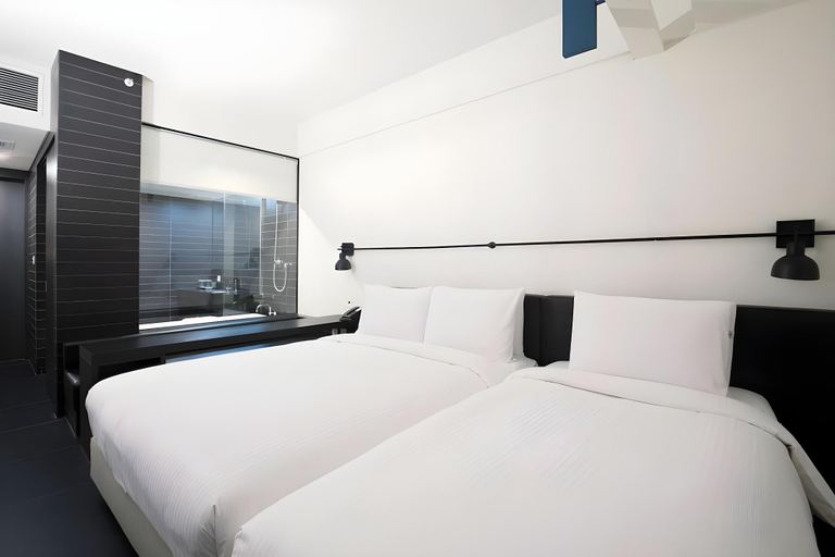 Bedroom 12
