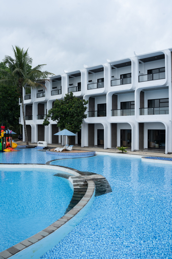 Swimming Pool 12
