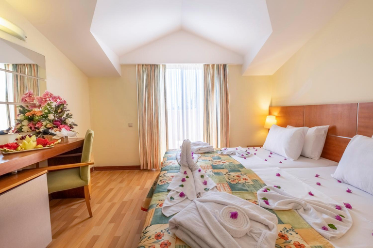 Bedroom 2, Viking Park Hotel, Kemer