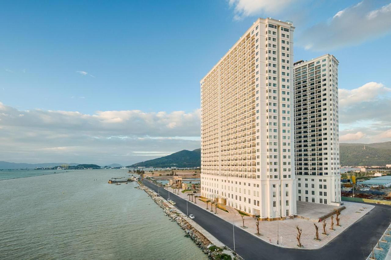 Others 1, Danang Apartment with Sea View - Balcony, Da Nang