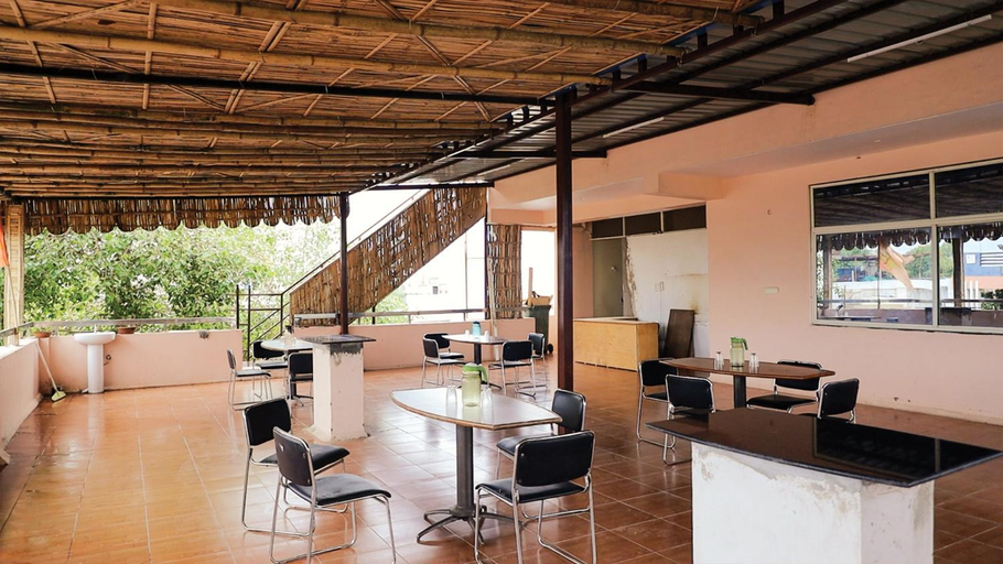 Food & Drinks, Shri Shiv Ganga Bhakt Niwas, Ujjain