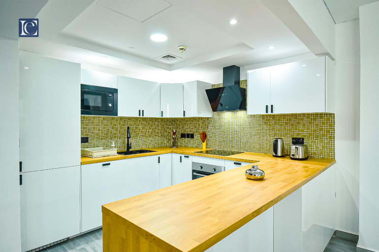Others 3, Elegant 3BR Apt with 4 Balconies in 29 Blvd, Dubai