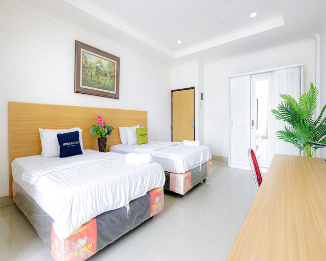 Bedroom 13