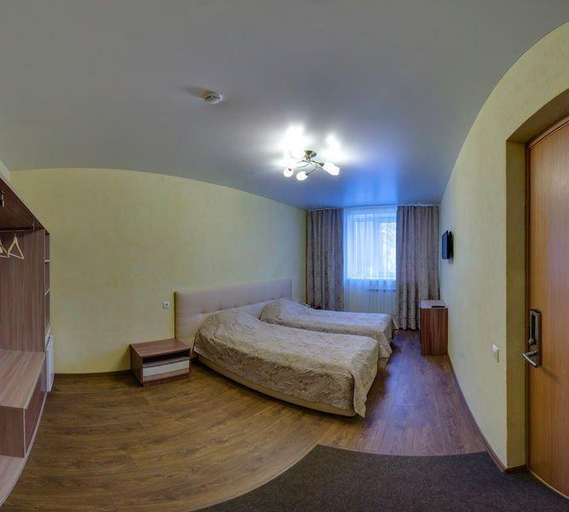 Others 5, Kama Hotel, Zav'yalovskiy rayon