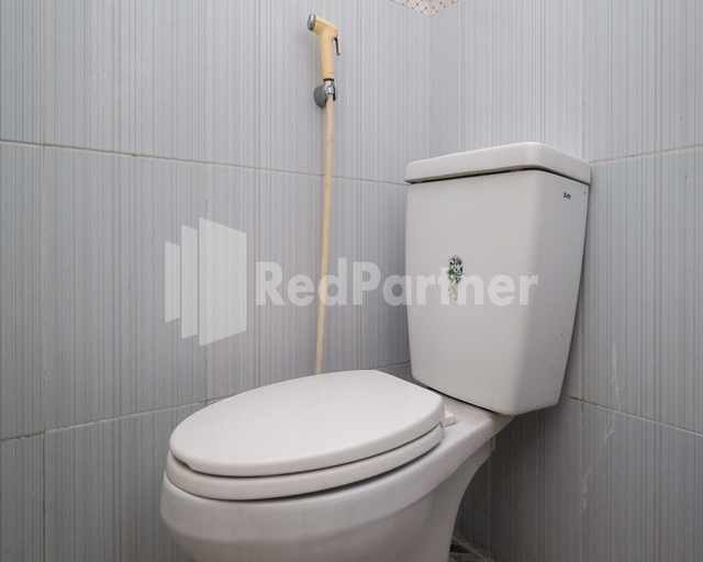 Bathroom 10