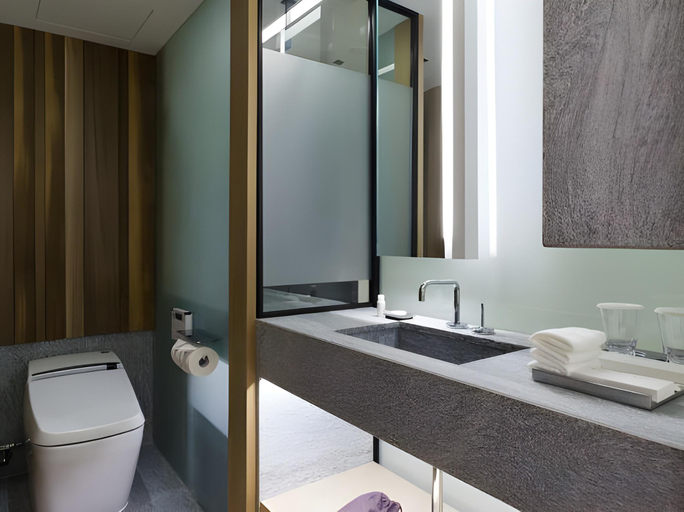 Bathroom 23