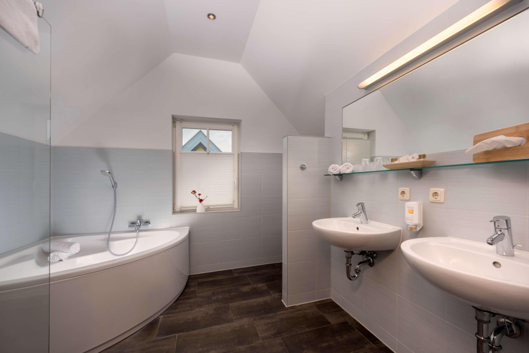 Bathroom 5, Sunday Resort Hafendorf Rheinsberg Hotel, Ostprignitz-Ruppin