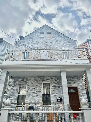 Others 2, 3 bedrooms in 2nd floor Modern Brooklyn home, Close to J train, New York