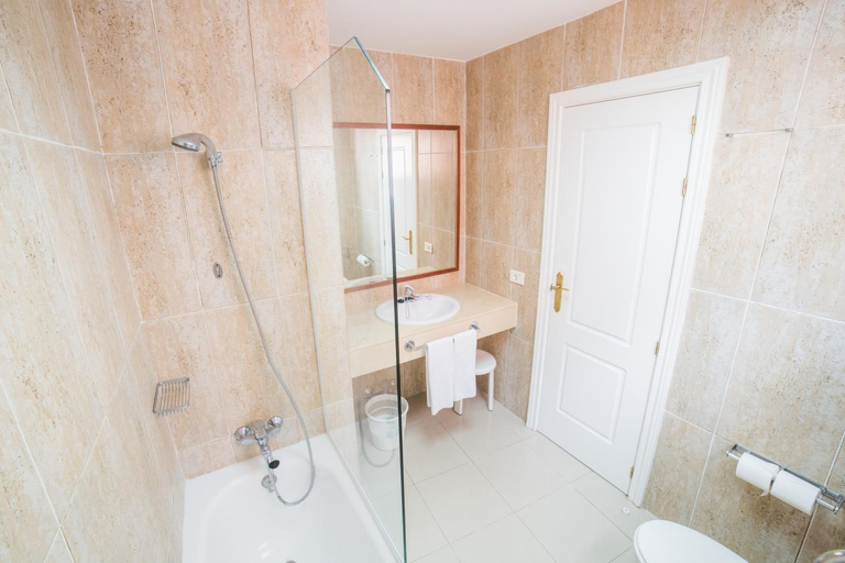 Bathroom 3, Hotel RF Astoria - Adults Only, Santa Cruz de Tenerife