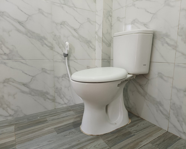 Bathroom 8